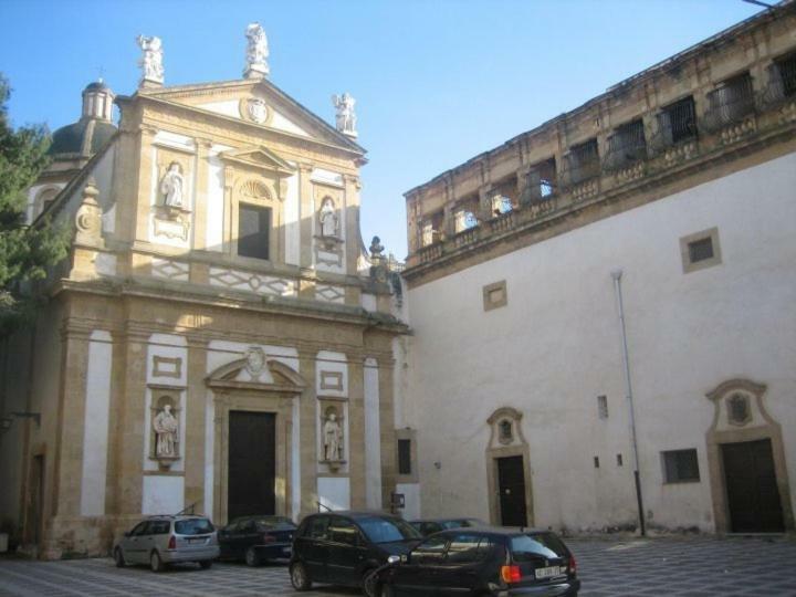 Case Vazzana - Cortile Sant'Agostino Mazara del Vallo Eksteriør bilde